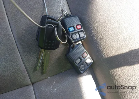 2007 Mercury Grand Marquis Ls z USA, uszkodzony, nr VIN 2MEFM75VX7X639511